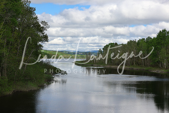 Lac-au-Saumon, Quebec early morning southward view